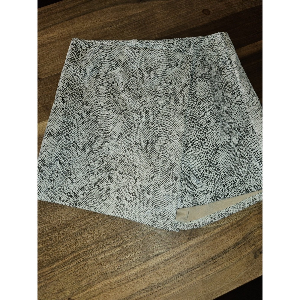 Snakeskin Print Shorts, Flap Across Front, Very Nice Material, High End. Sz Med